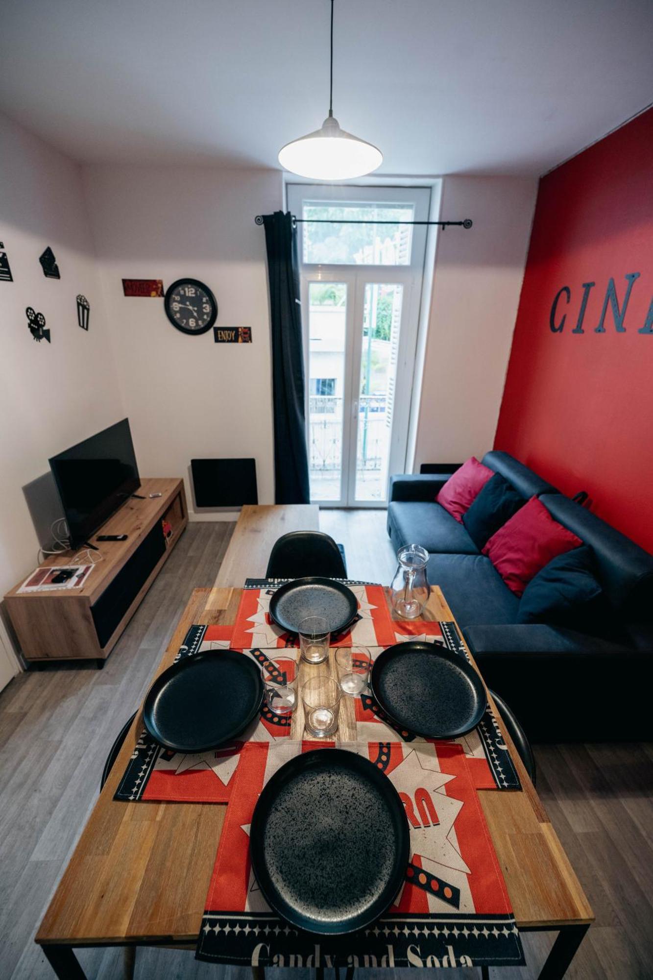 Le Sejour Cine-Proche Du Centre-Wifi-Parking Apartment Лурд Стая снимка