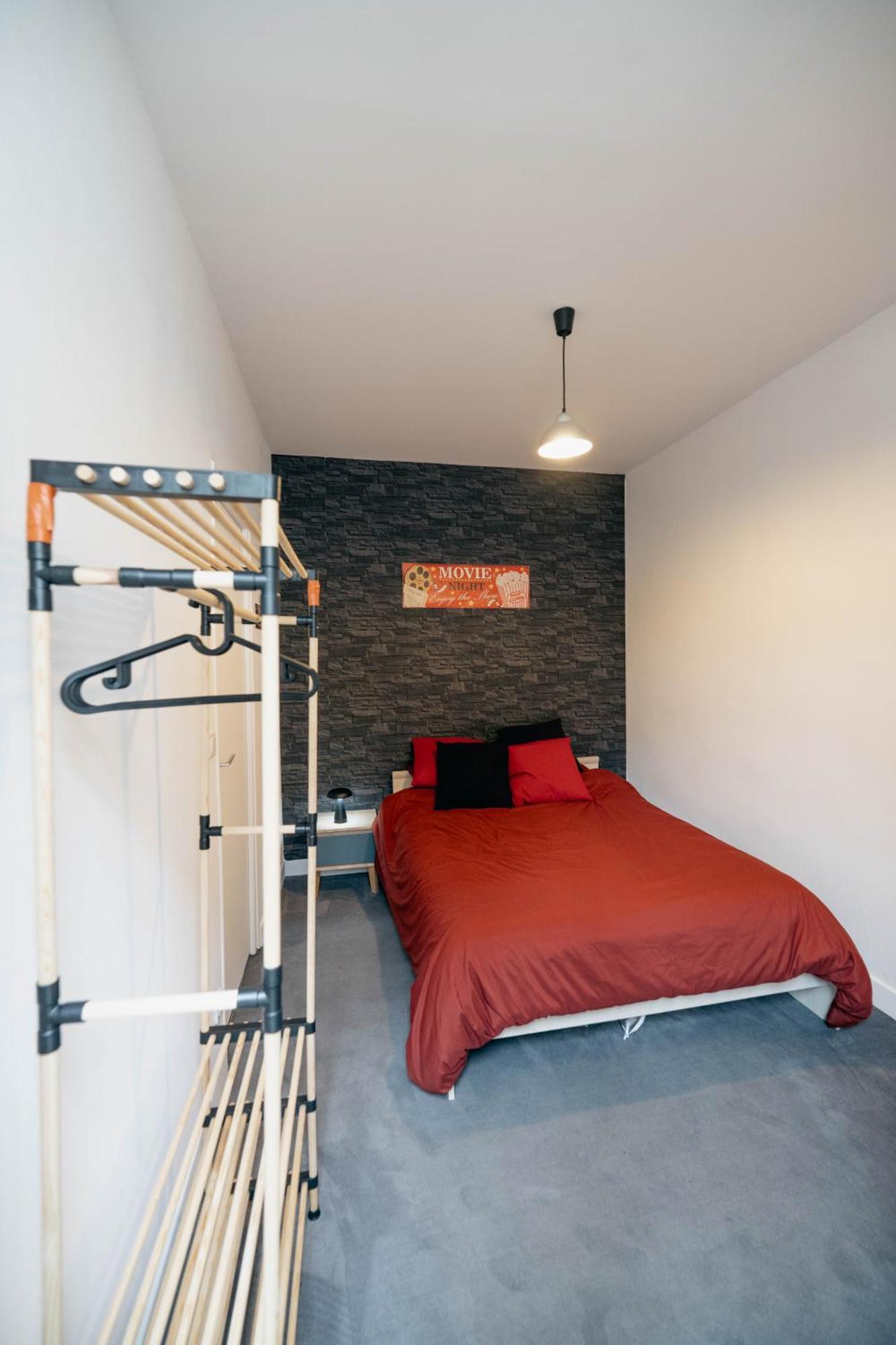 Le Sejour Cine-Proche Du Centre-Wifi-Parking Apartment Лурд Екстериор снимка
